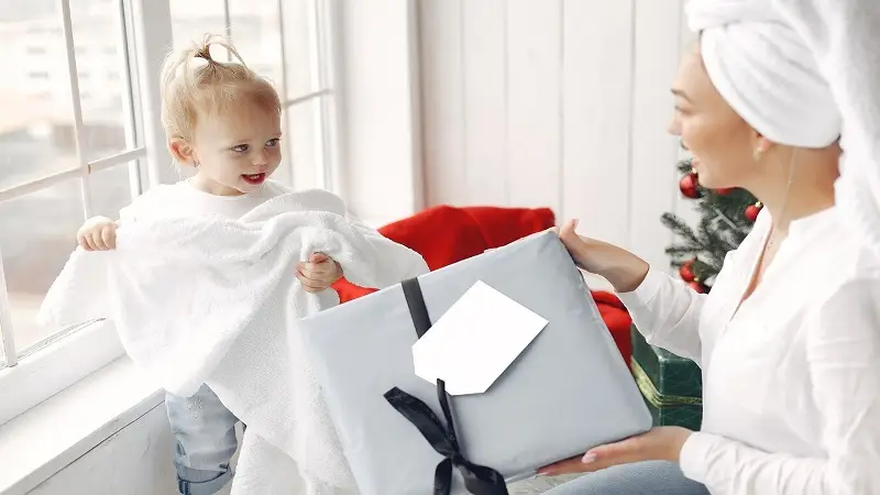 LookWhatMomFound Giveaways